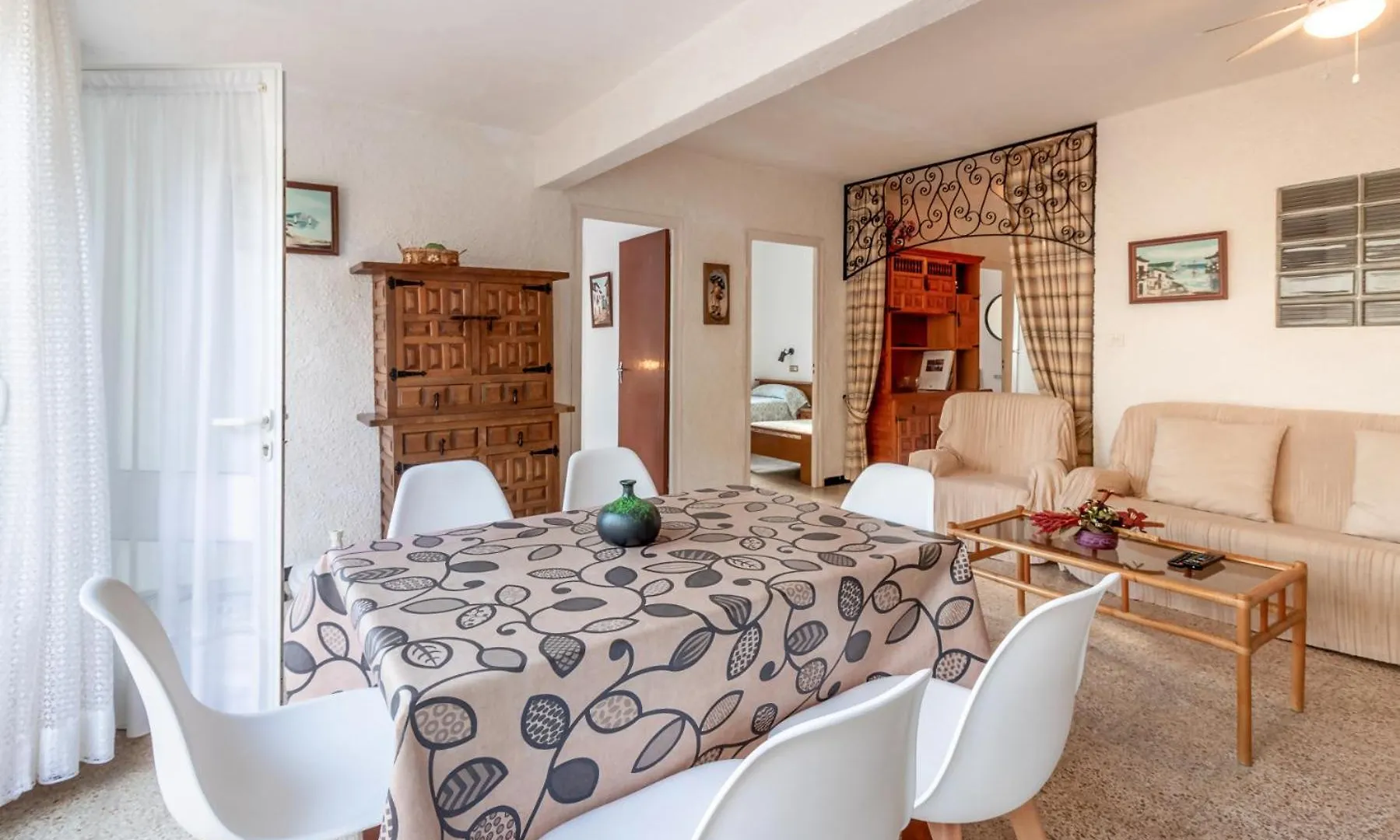 Les Tonyines 68 Apartamento Con Vistas Y Terraza Llanca 0*,  Spain