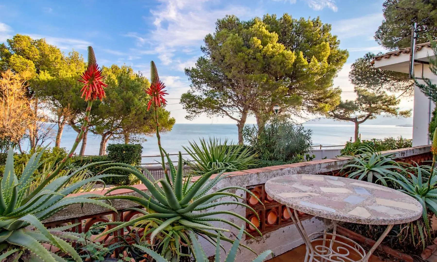 Les Tonyines 68 Apartamento Con Vistas Y Terraza Llanca