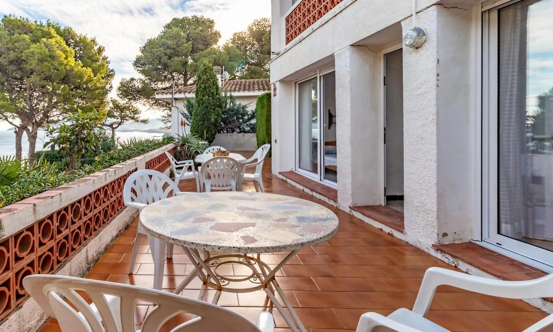 Les Tonyines 68 Apartamento Con Vistas Y Terraza Llanca Apartment